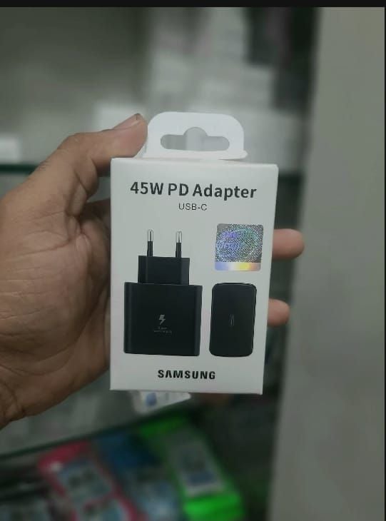 Sumsung 45w c to c Adopter white