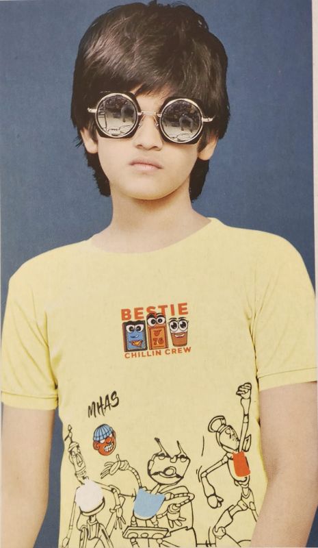 BOYS T-SHIRT Size 26 to 28