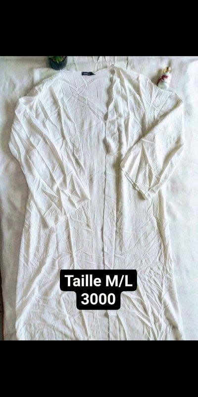 Par dessus blanc cassé