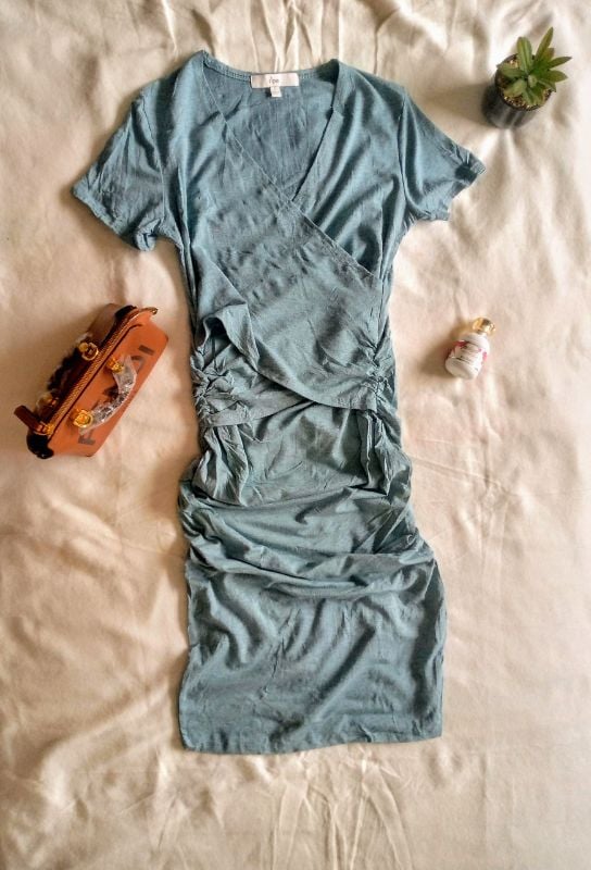 Robe moulante manche courte grise