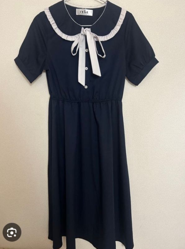 Robe style vintage bleu marine avec col claudine blanc (Sans la ceinture)
