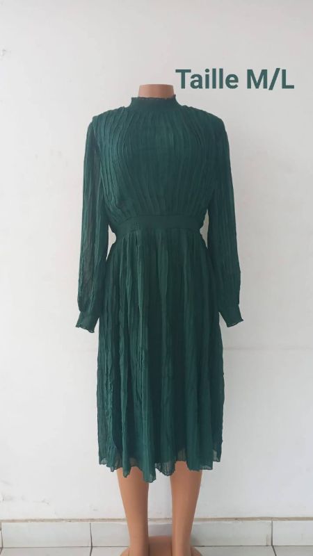 Robe verte olive
