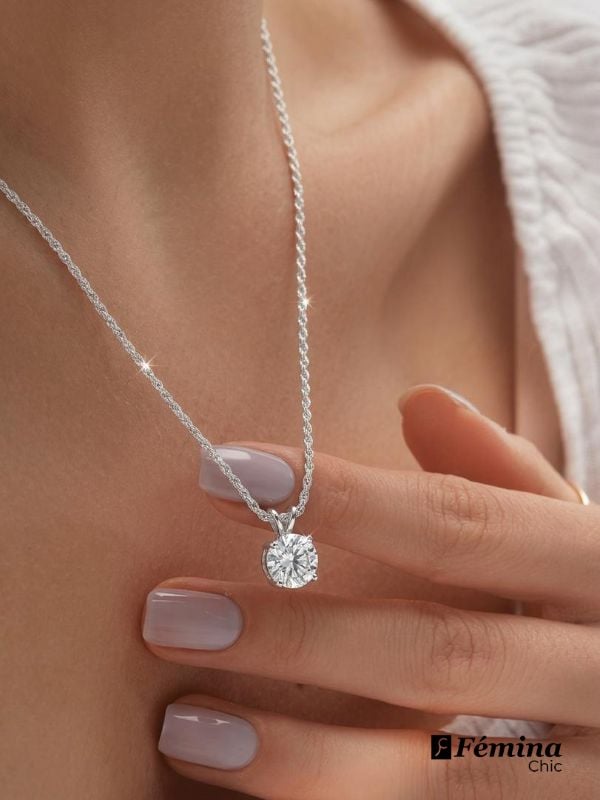 Collier en moissanite