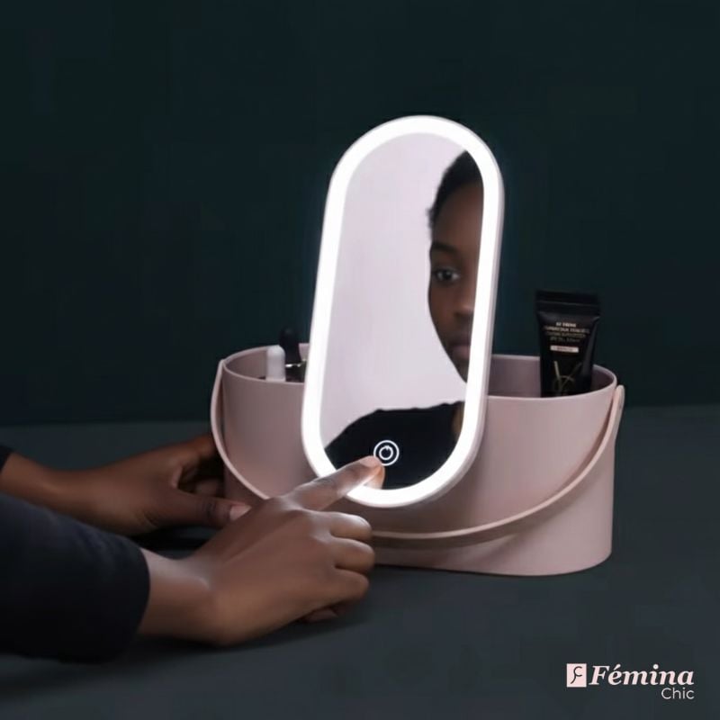 Miroir LED de maquillage avec rangement intégré