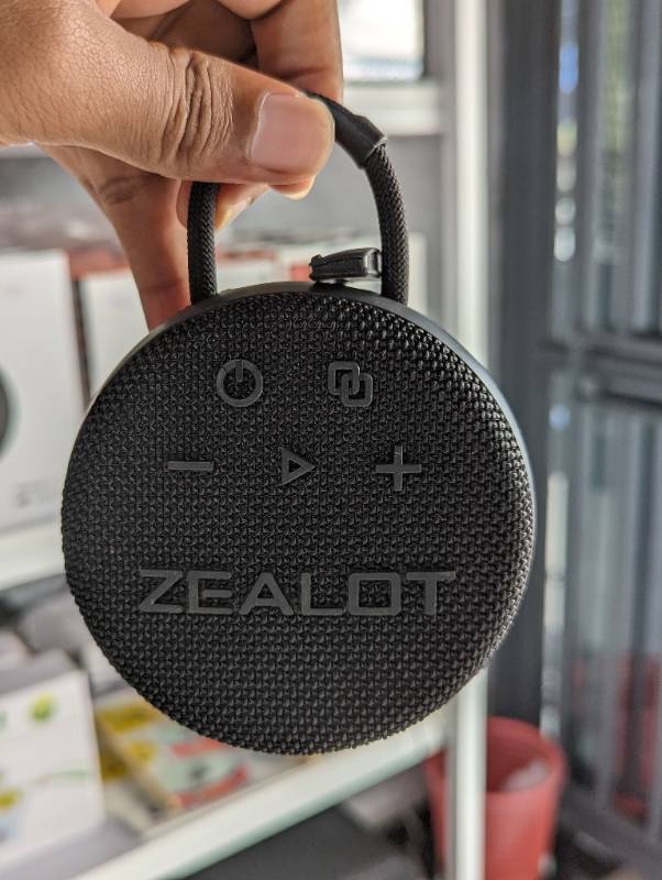 Zealot wireless speaker S77