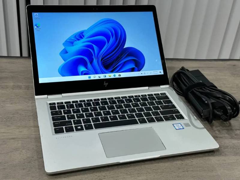 HP Elitebook 1030 G2