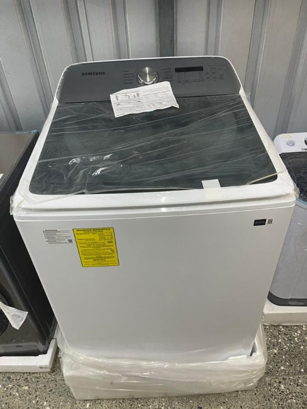 Lavadora Automática Profesional de carga superior SAMSUNG 24 kg