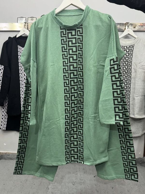 Drop-Shoulder Puzzle Printed  Sweat Style 2-Pcs Winter Tracksuit For Her.