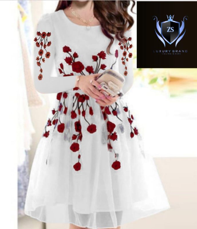 🌸 Flower Embroidered Frock with Trouser – 2Pcs 🌸