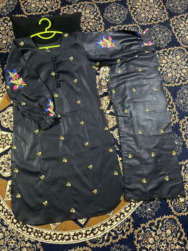 🆕 Kids 2Pcs Stylish Set 👧✨  
Front Stitch Button Shirt with Embroidered Flapper