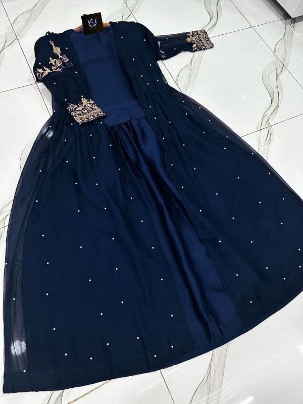 ✨ Embroidered Gown 3-Piece Set ✨