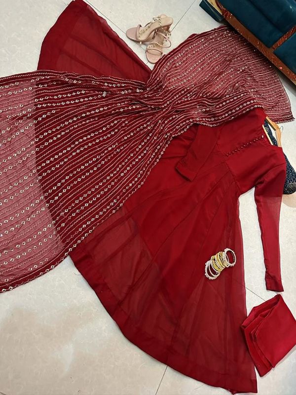 ✨Heavy Embroidered Dupatta with Long Maxi & Trouser – 3PCs✨