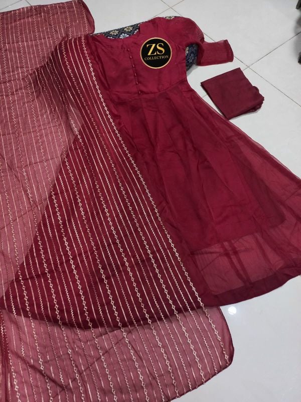 ✨Heavy Embroidered Dupatta with Long Maxi & Trouser – 3PCs✨
