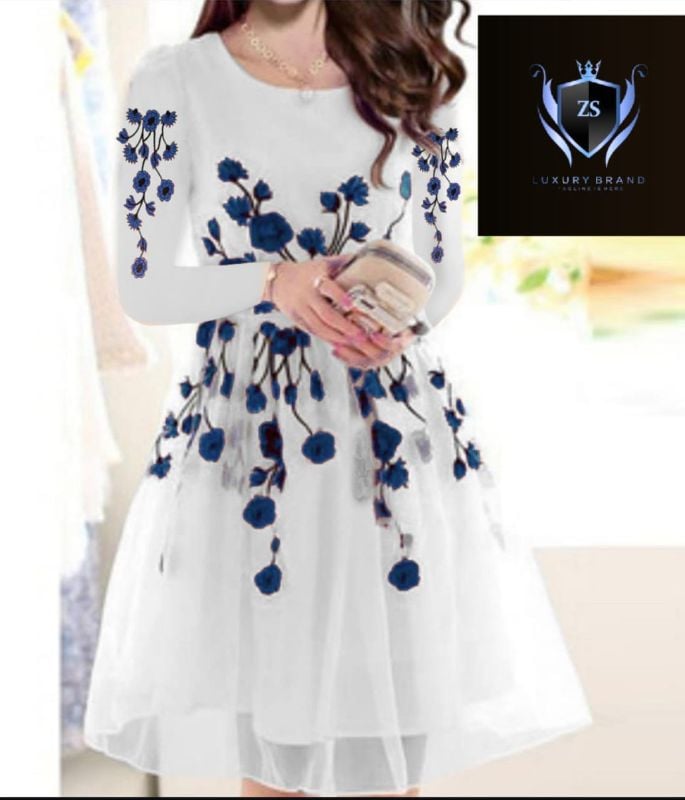 🌸 Flower Embroidered Frock with Trouser – 2Pcs 🌸