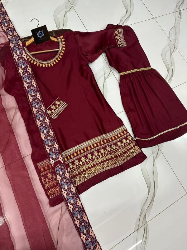 ✨ New Luxury 3PC Set ✨  
Sequence & Zarri Embroidered Short Shirt | Lace Work Garara | Multi Thread Embroidered Dupatta 💖