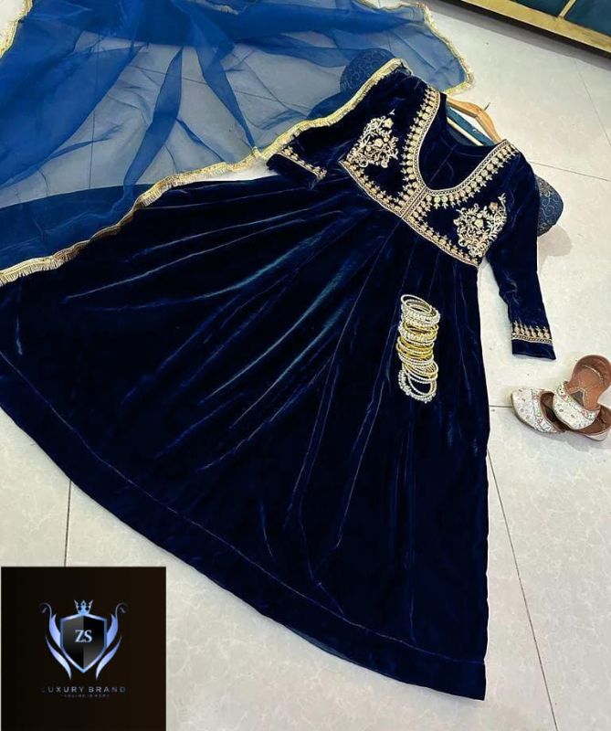 Velvet Winter Arrival 
Neck & Sleeves Embroidered Maxi With Four Sided Lace Dupatta 3PCs