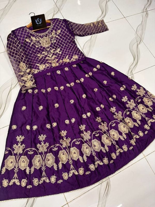 Embroidery Organza Sleeves Top + Matching Pearl Embroidered Long Flare Skirt👗  
2-Piece Elegant Set