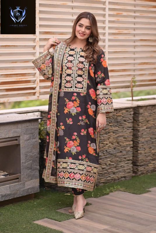 💫 Sequence Patched Embroidered Neck, Sleeves, and Daman  
🎨 Printed Trouser and Dupatta – 3PCs Set