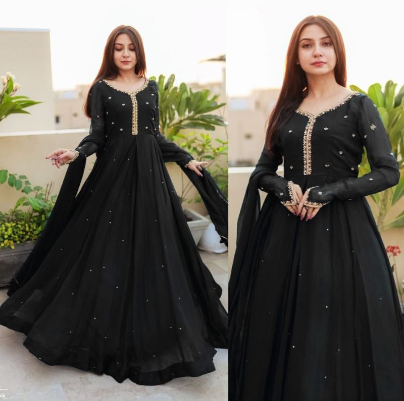 💃 Elegant Embroidered Maxi Set 💫  
3-Piece Chiffon Collection ✨🖤 Black