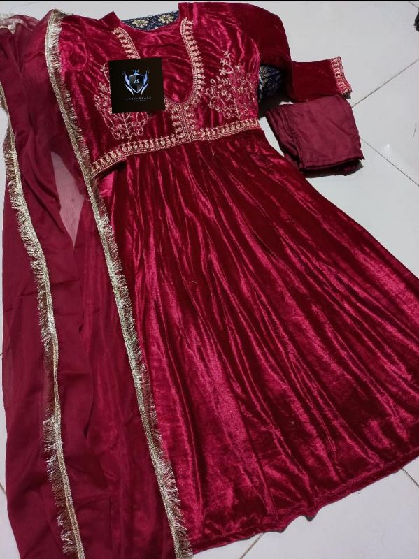 Velvet Winter Arrival 
Neck & Sleeves Embroidered Maxi With Four Sided Lace Dupatta 3PCs