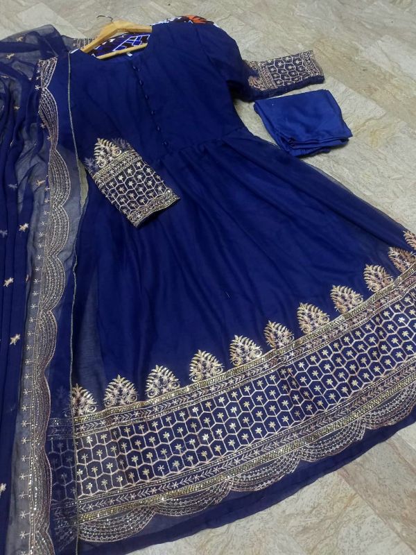 ✨ Embroidered 3PC Maxi Set ✨
