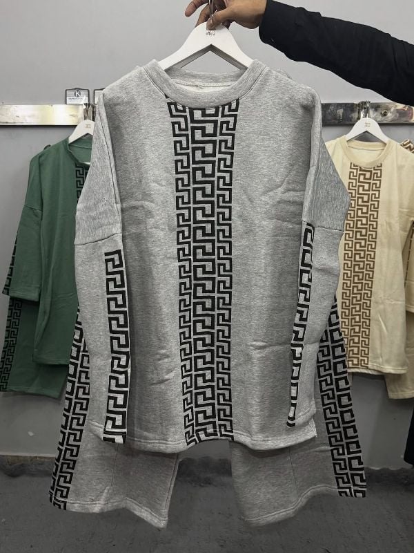 Drop-Shoulder Puzzle Printed  Sweat Style 2-Pcs Winter Tracksuit For Her.
