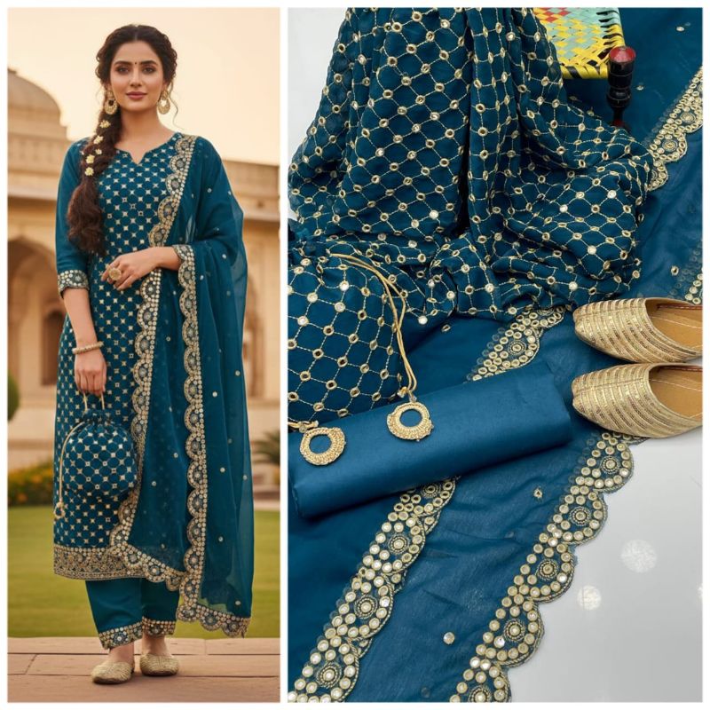 ✨ WEDDING COLLECTION ✨  
💫 5-Piece Premium Ensemble 💫  

خوبصورت شوز ساتھ بالکل فری 🥳 🥳 🎉
