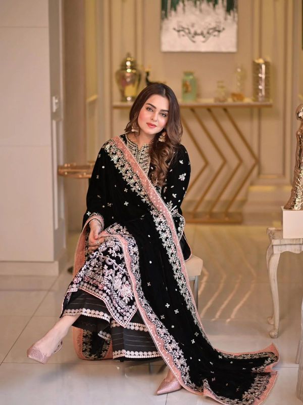 Velvet Embroidered Hand Embellished Luxury Unstitched 3Pc✓