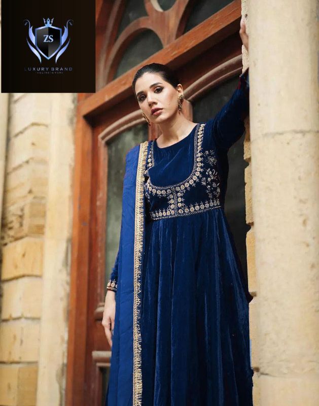 Velvet Winter Arrival 
Neck & Sleeves Embroidered Maxi With Four Sided Lace Dupatta 3PCs