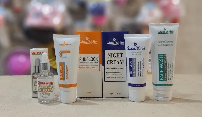 ✨ Gluta White 4 in 1 (Deal) ✨