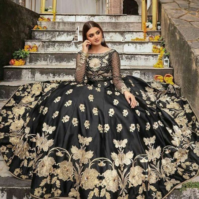 Embroidery Organza Sleeves Top + Matching Pearl Embroidered Long Flare Skirt👗  
2-Piece Elegant Set