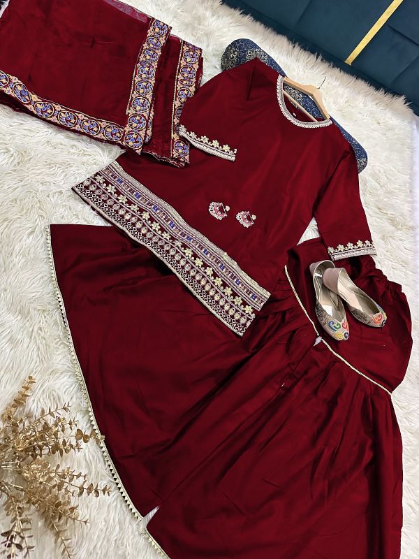 ✨ New Luxury 3PC Set ✨  
Sequence & Zarri Embroidered Short Shirt | Lace Work Garara | Multi Thread Embroidered Dupatta 💖