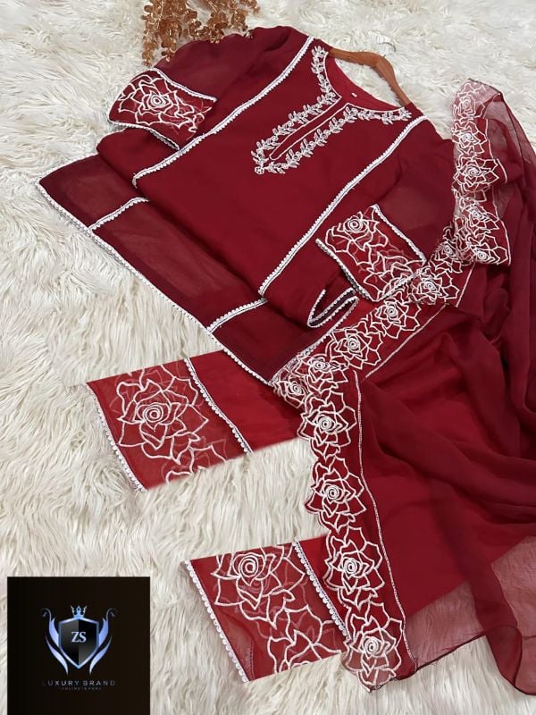 🌸 New Arrival – 3 Piece Luxury Set 🌸
