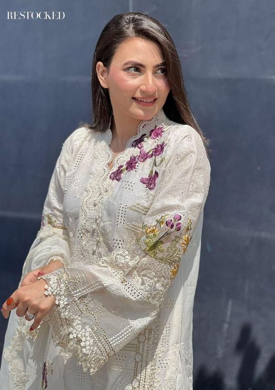 Lawn Fully Heavy  Embroidered Scifflie Front With Heavy Embroidered Neck Lace