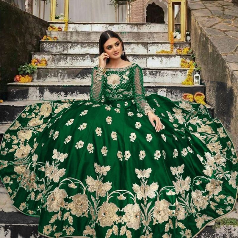 Embroidery Organza Sleeves Top + Matching Pearl Embroidered Long Flare Skirt👗  
2-Piece Elegant Set