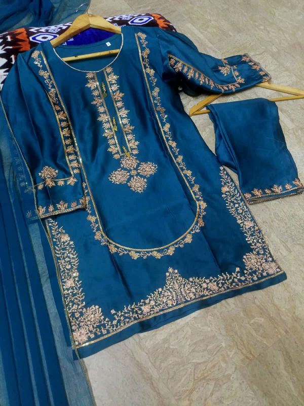 Round Sequence Embroidered on Shirt,Sleeves,Border With Seq Embroidered Trouser 3Pcs
