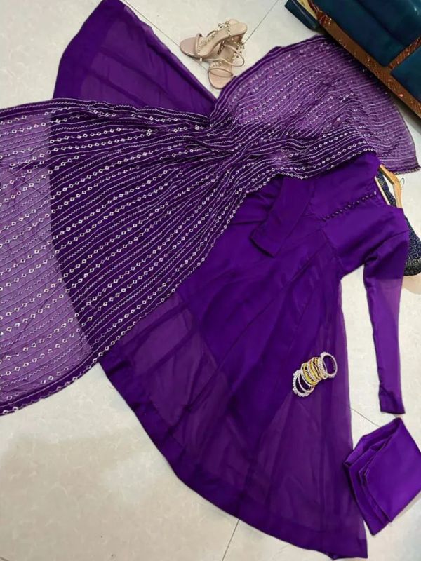 ✨Heavy Embroidered Dupatta with Long Maxi & Trouser – 3PCs✨