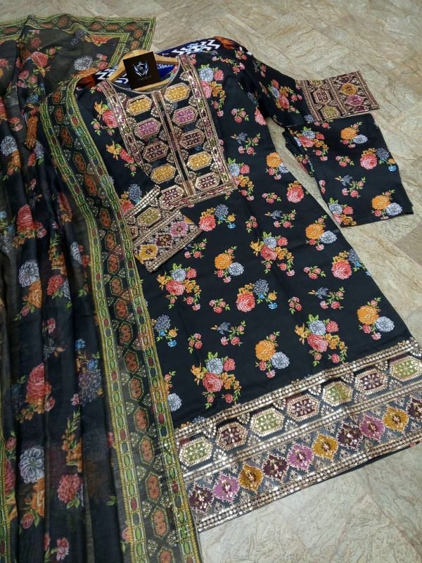 💫 Sequence Patched Embroidered Neck, Sleeves, and Daman  
🎨 Printed Trouser and Dupatta – 3PCs Set