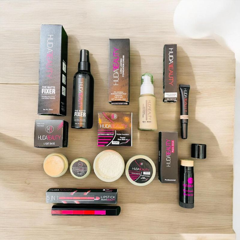 Huda Beauty 7 in 1 Makeup Deal