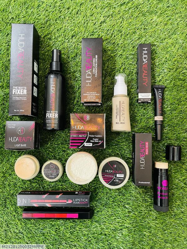 Huda Beauty 7 in 1 Makeup Deal