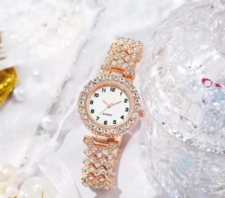 Beautiful Golden Zircon Watch