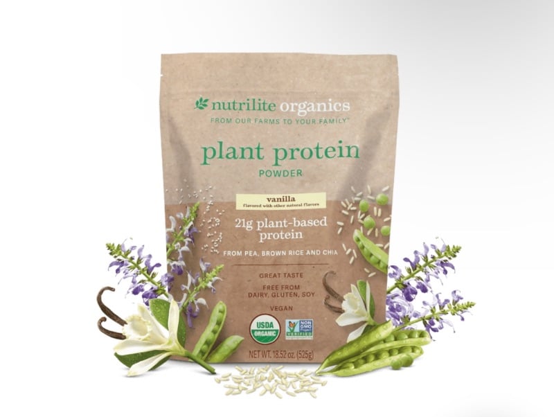 Poudre de protéines biologiques.
Pas de charges, de produits chimiques ou de compromis. Nous utilisons des sources végétales biologiques dans notre poudre de protéines végétales à la vanille provenant de plantes cultivées dans nos propres fermes biologiques certifiées et nos fermes partenaires. Parce que le bio peut commencer à la ferme, mais il se termine avec vous.