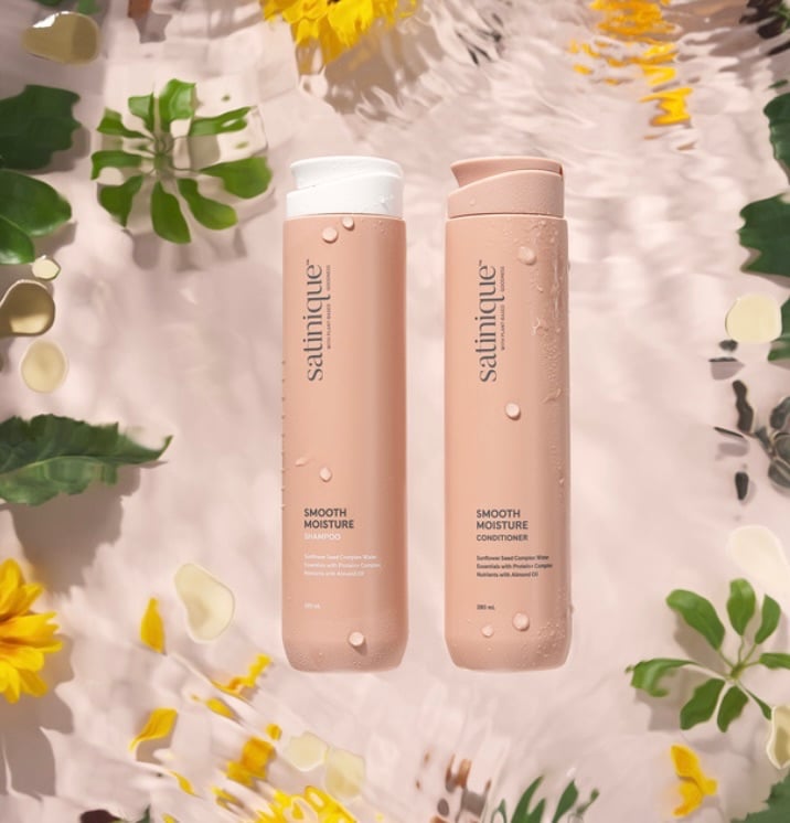 CHEVEUX HYDRATÉS ET D'APPARENCE SAINE - Laisse les cheveux jusqu'à 92 % plus lisses. * Infusé d'huile d'amande nourrissante et d'eau complexe de graines de tournesol, cet après-shampooing hydratant restaure en profondeur l'hydratation des cheveux, les laissant lisses et faciles à coiffer.