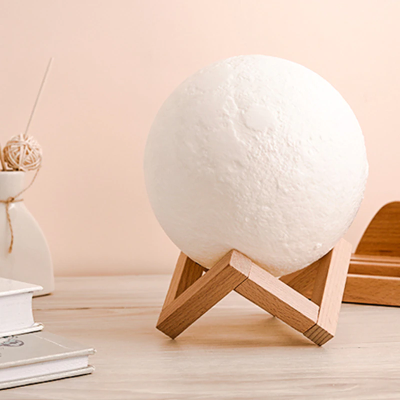 LED Moon Lamp – 3D Printed Lunar Lamp (8 Colors, 15cm)