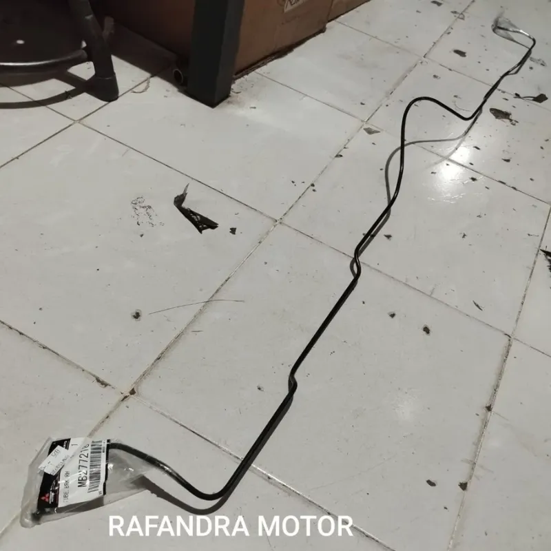 SELANG REM BELAKANG L300