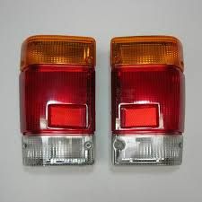 LAMPU STOP BELAKANG PANTHER