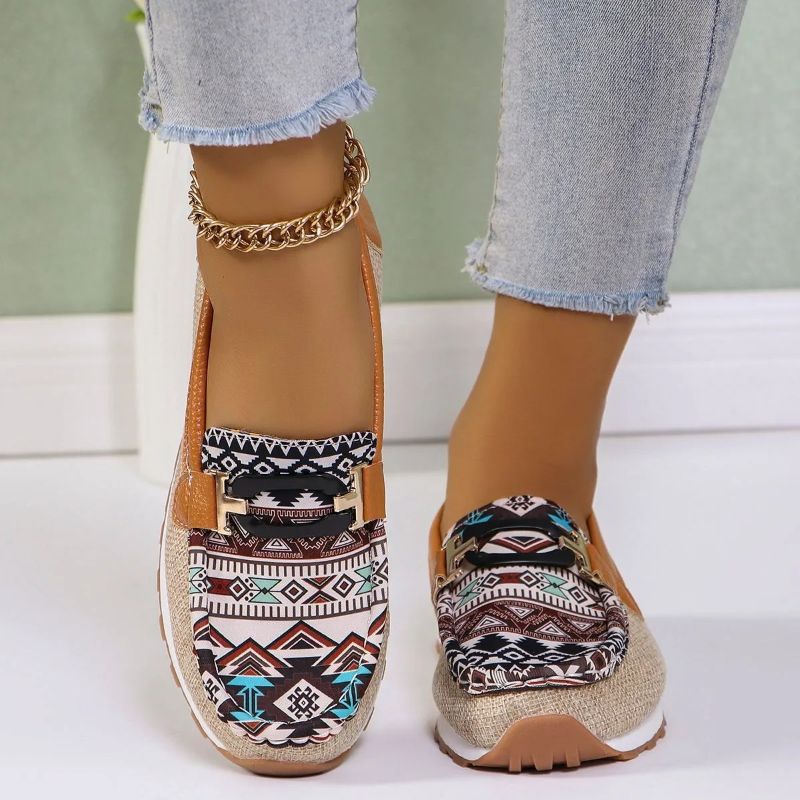 Pinnacle Women's Breathable Soft Soled Kick Shoes