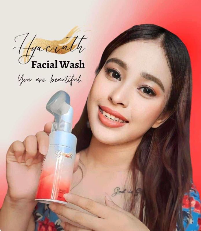 Hyacinth Glass Skin Foaming Facial Wash