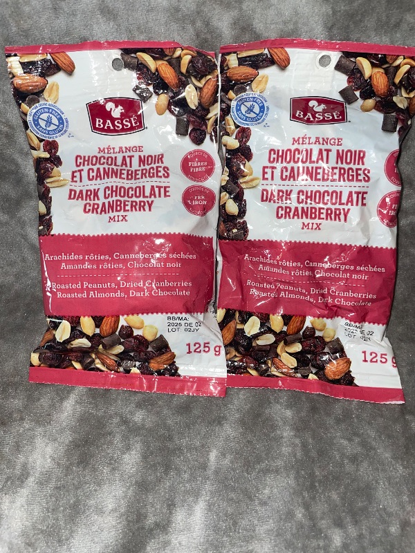 Mixed nuts (dark chocolate cranberry)