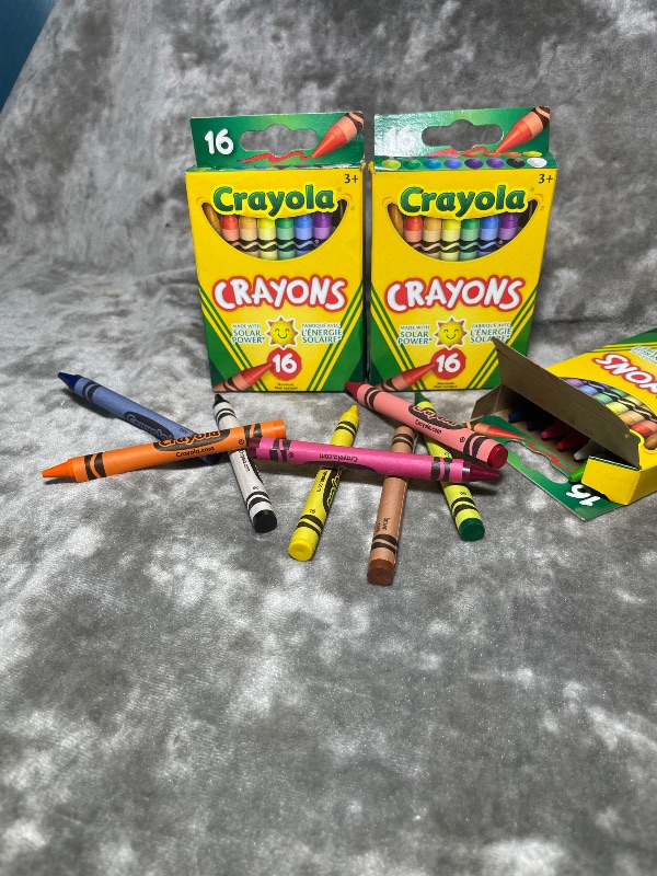 Crayola Crayons (16)